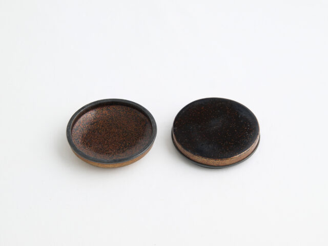 Incense container with "Kogō no Tsubone" Design_3