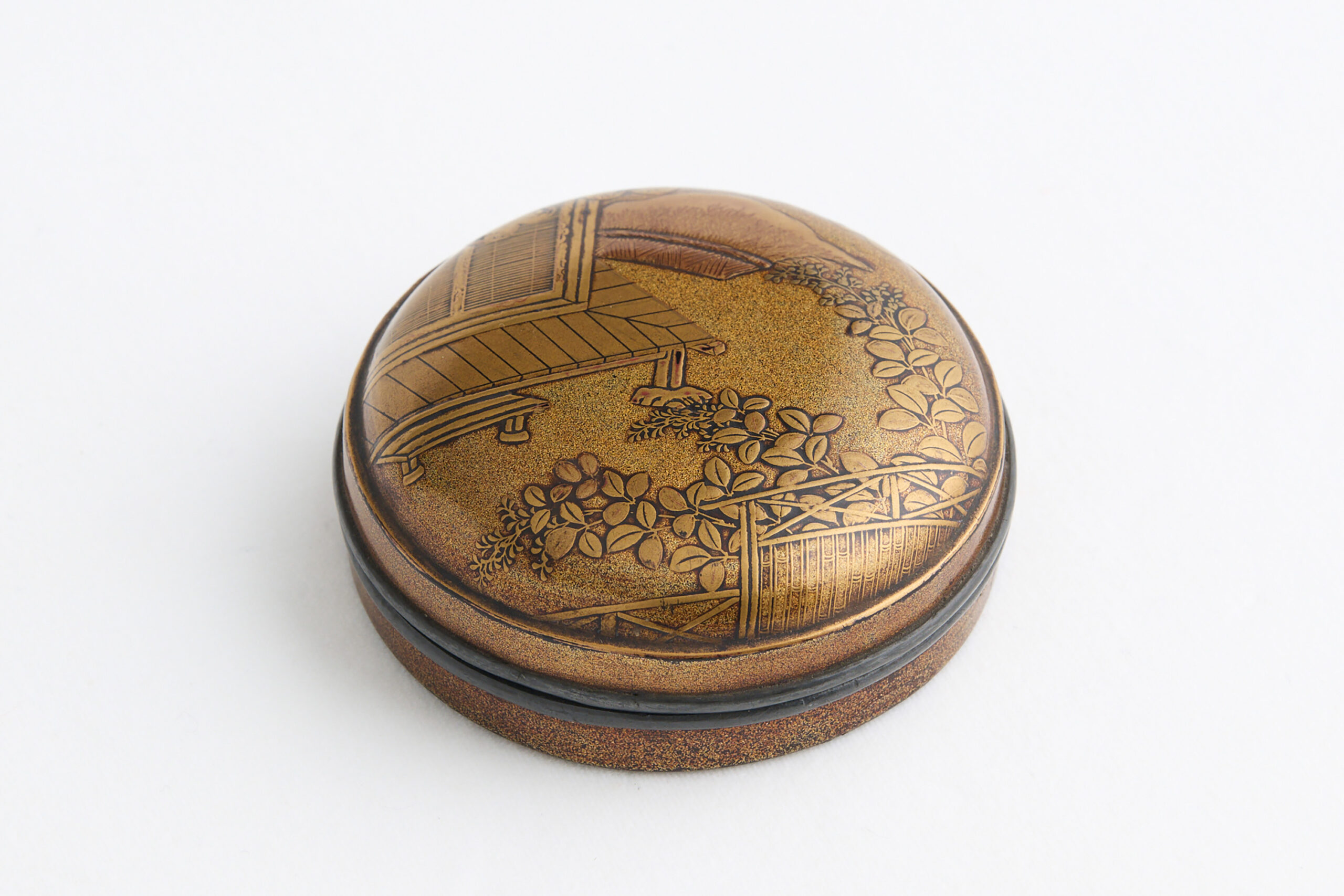 Incense container with "Kogō no Tsubone" Design_5